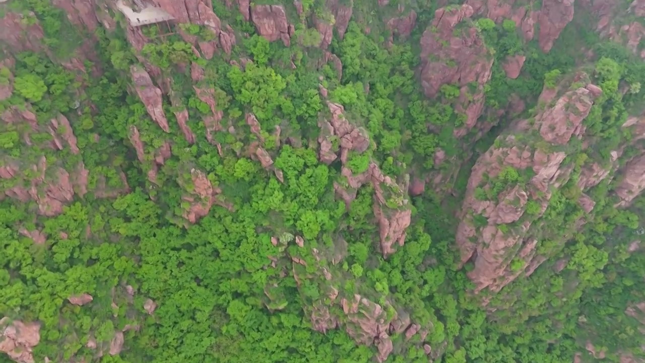 伏羲山红石林悬空栈道视频下载