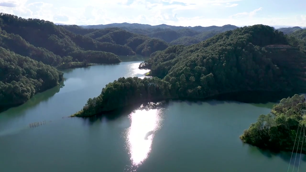 航拍3A景区云南文山丘北县纳龙湖风光视频素材