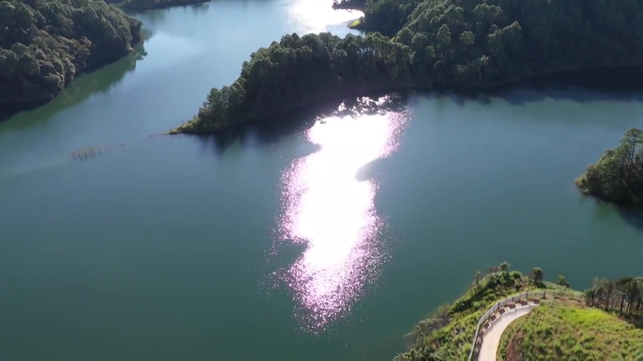 航拍3A景区云南文山丘北县纳龙湖风光视频素材