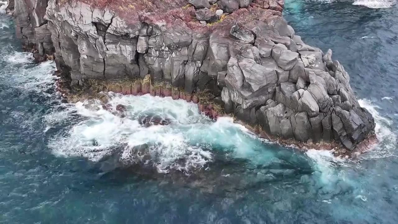 日本伊豆半岛城崎海岸风光航拍视频下载