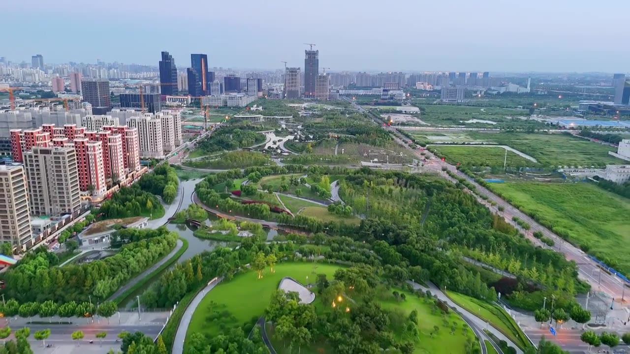 航拍上海普陀桃浦中央绿地视频素材