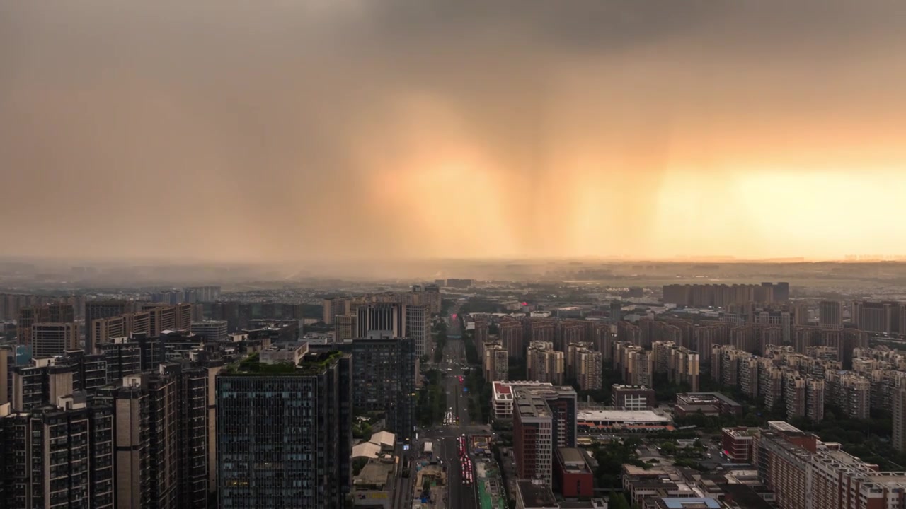 城市雨幡延时视频视频下载