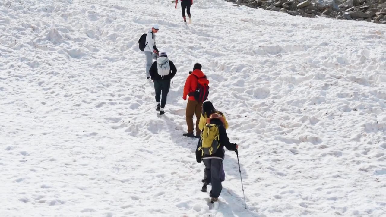 户外徒步登山视频素材