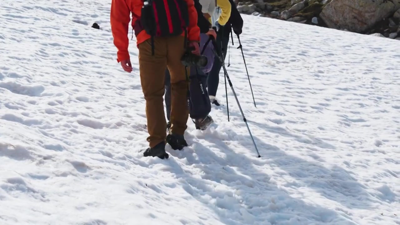 户外徒步登山视频素材