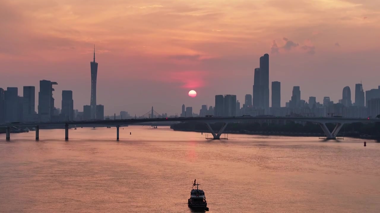 中国广东省广州市海珠区琶洲大桥全景视频下载