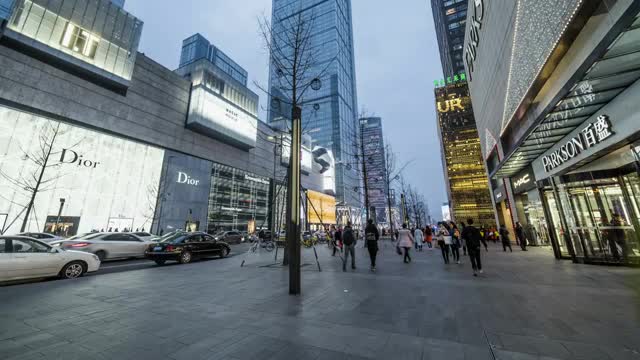 成都春熙路太古里夜景视频素材