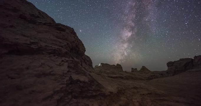 俄博梁星空滑轨延时视频下载