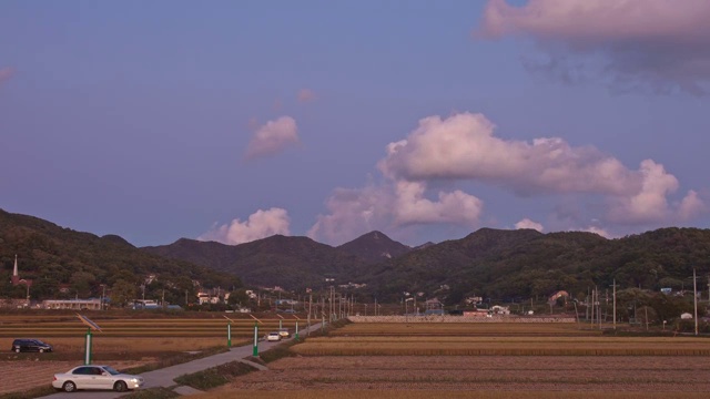 韩国江华岛的马尼山和田野视频素材