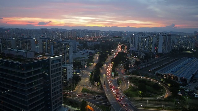 夜景首尔古古IC南武环城公路视频素材