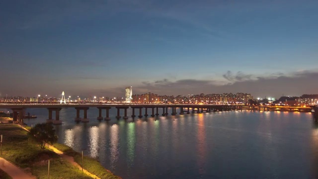 韩港天河大桥夜景视频素材