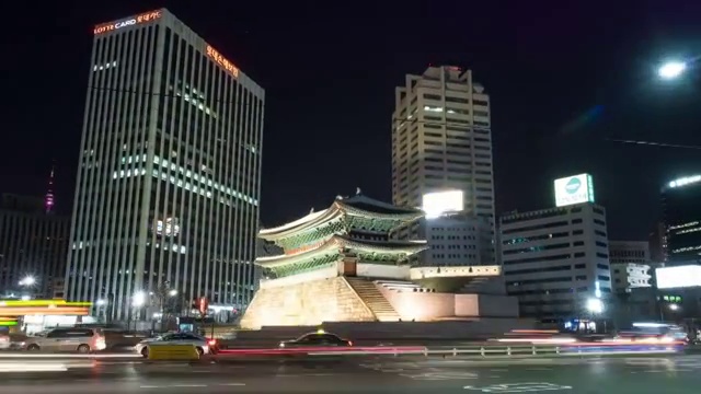 首尔的松溪门夜景视频素材