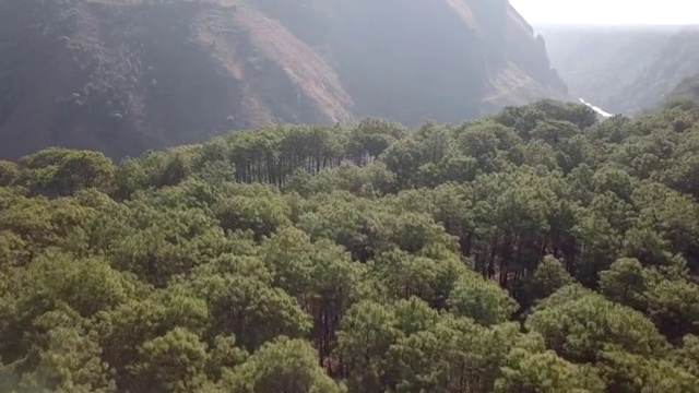 高黎贡山下西沙河大峡谷 高黎贡山国家级自然保护区 腾冲视频素材