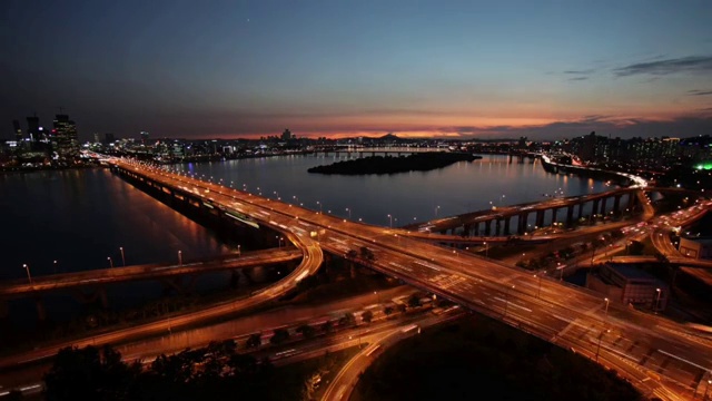 首尔麻浦大桥夜景视频素材