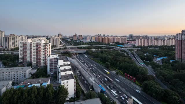 高视角 日转夜 北京健翔桥车流延时摄影视频素材