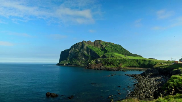 济州岛Seongsan Ilchulbong凝灰岩锥视频素材