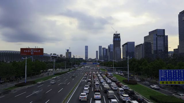 济南经十路主干道日转夜延时视频素材