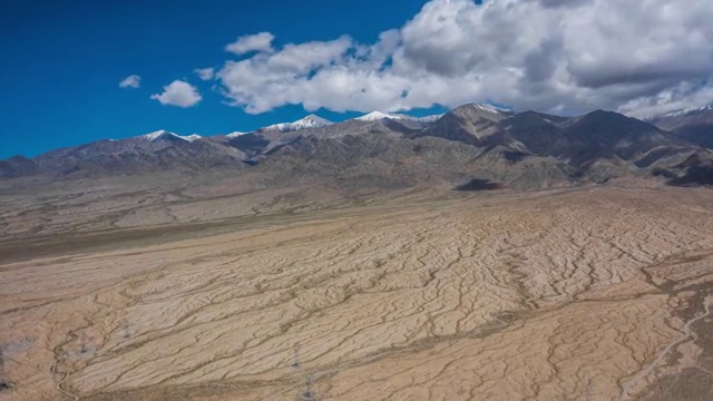 青海大柴旦雪山航拍延时视频素材