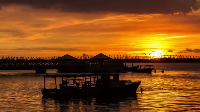 海边夕阳西下视频素材