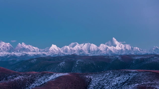 贡嘎雪山延时风光视频素材