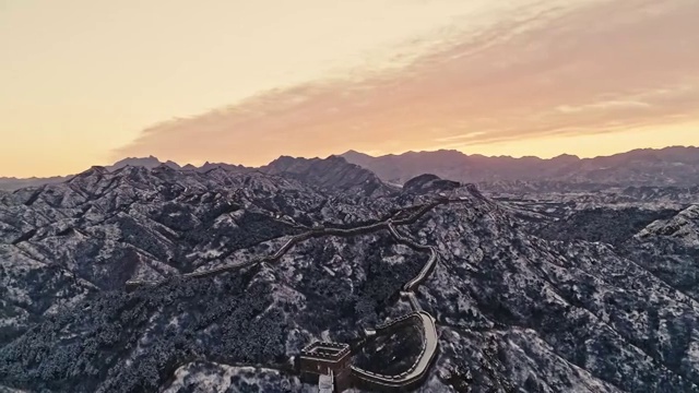 航拍金山岭长城日出视频素材