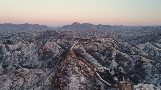 航拍金山岭长城日出视频素材