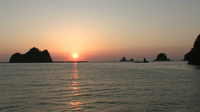 海上日落时视频素材