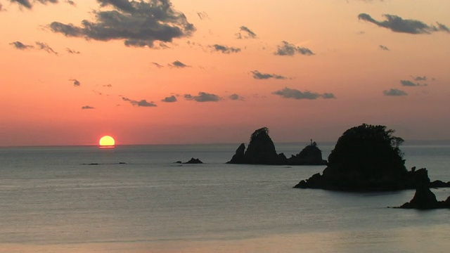 海上日落时视频素材