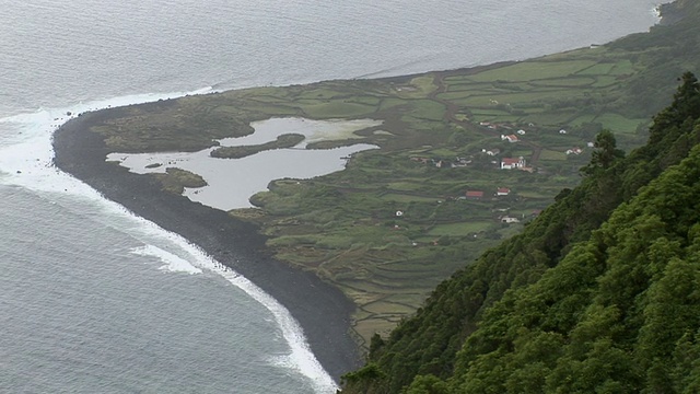 冲积土地/ Faja dos Cubres, Sao Jorge，葡萄牙视频素材