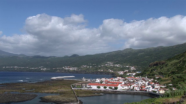 从村庄到火山的Pico / Lajes do Pico，葡萄牙的Pico视频素材