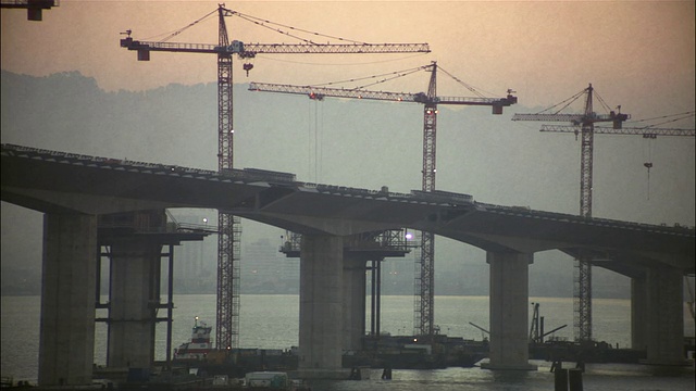 旧金山-奥克兰海湾大桥东跨的建设/旧金山视频素材