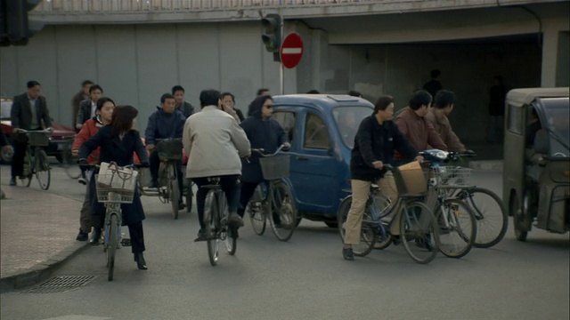 MS, Traffic on street，中国北京视频素材