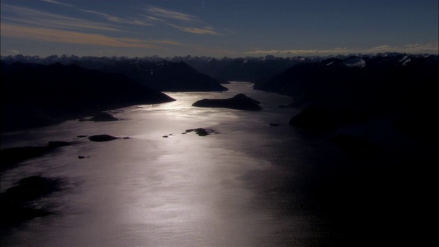 低空中，马纳波里湖，峡湾国家公园，新西兰视频素材