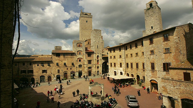 T/L HA Piazza della Cisterna 在意大利圣吉米尼亚诺视频素材