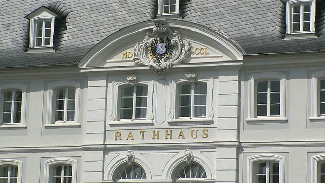 MS View of Old city hall / SaarbrÃ¼cken，萨尔州，德国视频素材