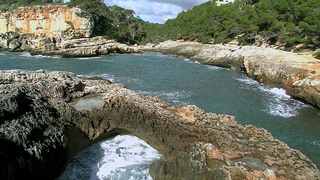 西班牙巴利阿里群岛马略卡岛海边悬崖景观视频素材