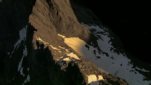 低空，雪山，峡湾国家公园，新西兰视频素材