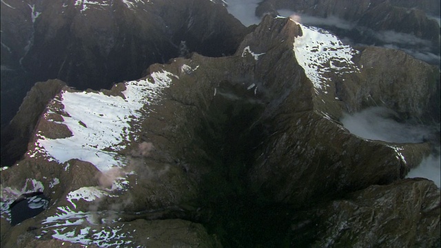 低空，雪山，峡湾国家公园，新西兰视频素材