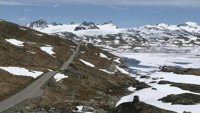 挪威Sognefjellsvegen mountain / Jotunheimen Nationalpark上的冰雪视频素材