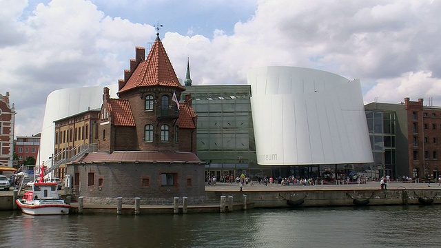 海港和Ozeaneum / Stralsund，波罗的海，梅克伦堡-西波美拉尼亚，德国视频素材