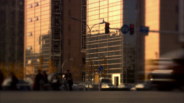 CU, SELECTIVE FOCUS, Traffic on street，北京，中国视频素材