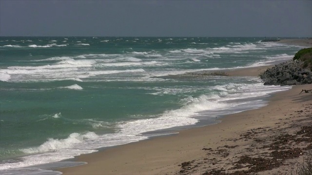 海边的海浪视频素材