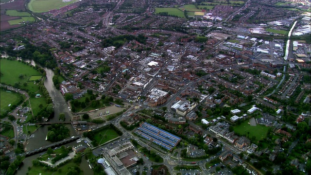 空中，ZO，皇家莎士比亚剧院和城市景观，Stratford-upon-Avon，英格兰视频素材