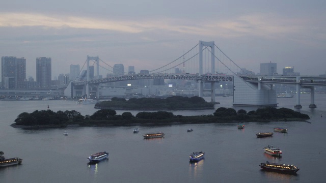 日落时的大桥/东京，日本东京视频素材