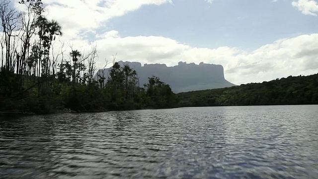 委内瑞拉玻利瓦尔州Grantepuy / Canaima / Los roques的水景视频素材