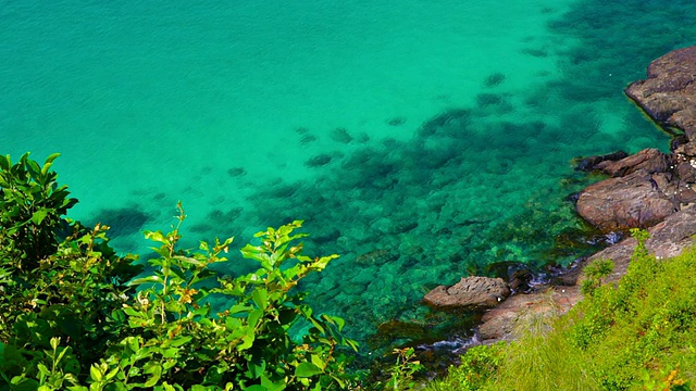 岩石和海视频素材