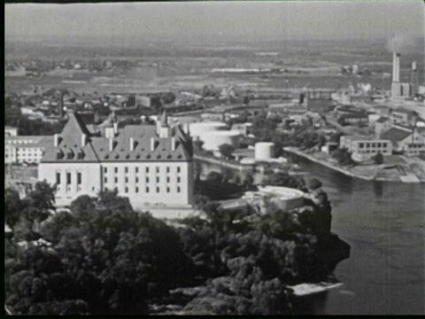 B/W View of Great blocks government building Audio /渥太华，加拿大视频素材