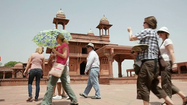 印度北方邦Fatehpur Sikri / Agra的游客视频素材