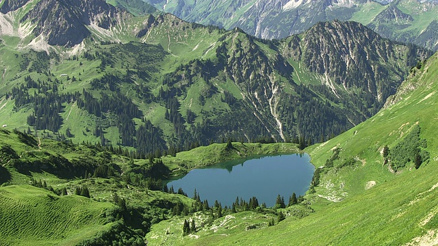 MS seealp湖和阿尔卑斯山/ Oberstdorf，巴伐利亚，德国视频素材