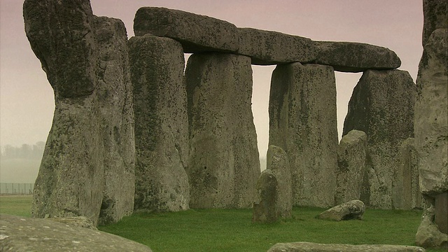 巨石阵:古代史前纪念碑，威尔特郡，英国视频素材