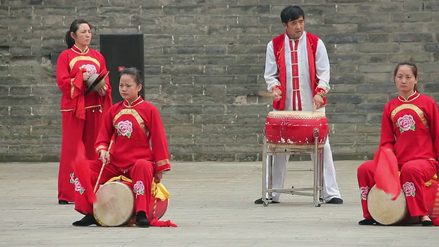 PAN LS中国民间音乐-锣鼓/陕西西安视频素材